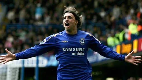 Hernán Crespo, una de las caras argentinas que vistieron la camiseta de Chelsea a lo largo de su historia.