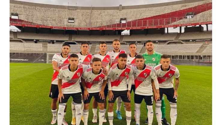 A blindar a Echeverri: Las cuatro promesas que River busca asegurarse en los primeros días del año