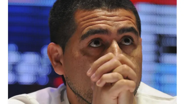 Riquelme no lo puede creer.