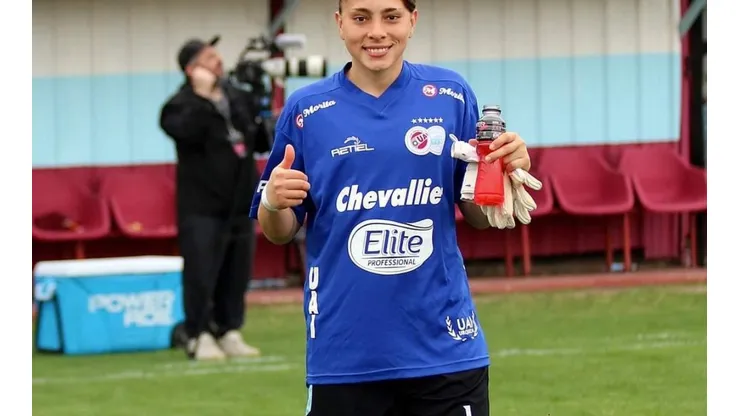 De UAI Urquiza a España: Ariana Alvarez, la arquera goleadora, atajará en el Tenerife
