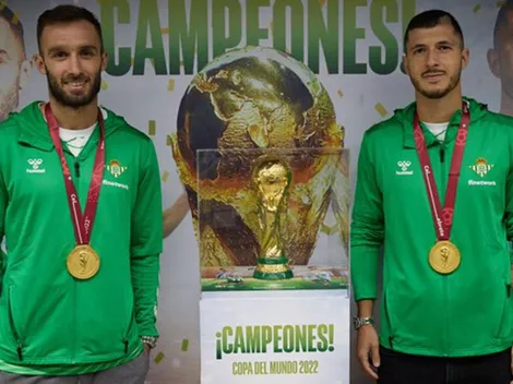 Multitudinario homenaje del Betis a Guido Rodríguez y Germán Pezzella