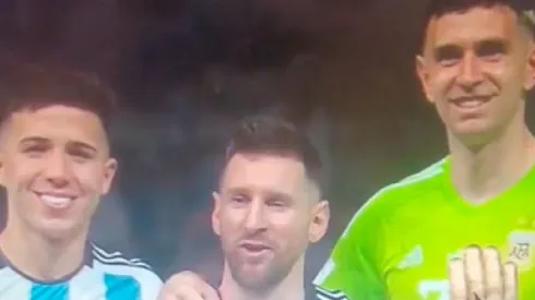 VIDEO | Revelan qué le dijo Messi a Dibu y Enzo antes de levantar la Copa