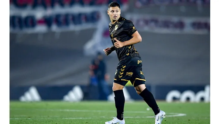 No irá a México: Mauro Zárate cambió de destino