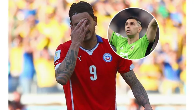 Mauricio Pinilla arremetió con todo contra el Dibu Martínez.