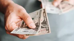 Conoce los extraños billetes de 500 dólares que valen una fortuna.