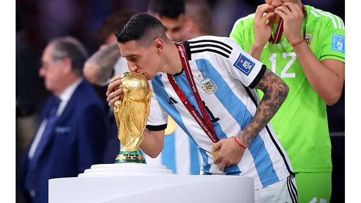 Impresionante: Di María mostró cómo quedó su tatuaje de la Copa del Mundo
