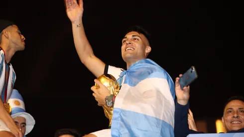 VIDEO | La pregunta sobre un compañero de la Selección que incomodó a Lautaro Martínez en Bahía Blanca