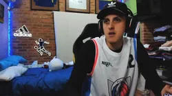 Está totalmente loco: Joaco López cumplió su promesa y se tatuó a exjugador de Boca