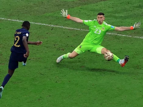 Revelaron la clave de Dibu Martínez para taparle el mano a mano a Kolo Muani