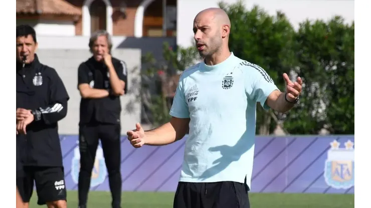 Javier Mascherano ya le apunta al Sudamericano Sub 20.