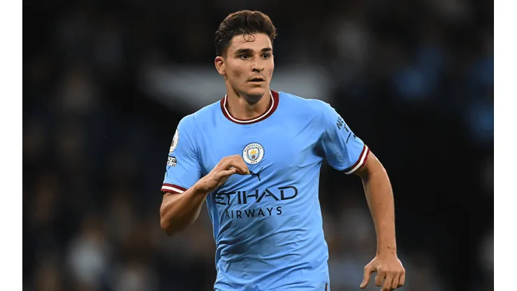Julián Álvarez, baja en el regreso de Manchester City a la actividad