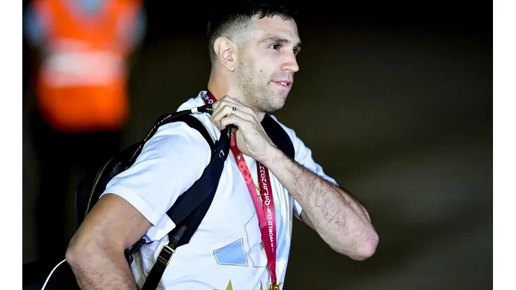 "Dibu atajame...": el insólito cartel que le hicieron al arquero de la Selección en Mar del Plata