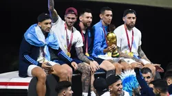 "Qué dolor": el pequeño percance de los jugadores de la Selección tras la caravana