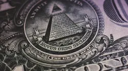 Hay algunos ejemplares de billetes de 1 dólar que se venden por 44 mil pesos.