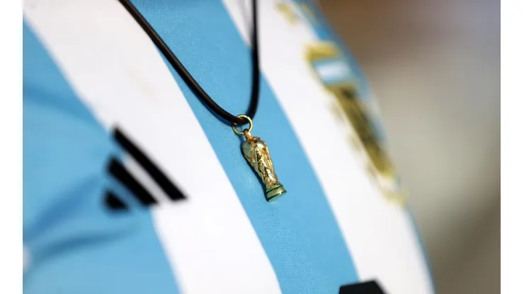 Se viene la camiseta del campeón del mundo.