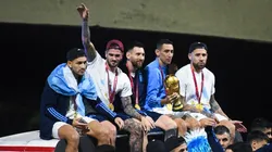 La fiesta desde adentro: las historias de Rodrigo De Paul en el micro tras aterrizar en Ezeiza