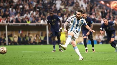 VIDEO | Messi hace historia: gol de penal contra Francia para el 1-0 en la final