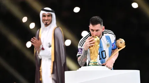 VIDEO | El beso de Messi a la Copa del Mundo que conmovió a todos