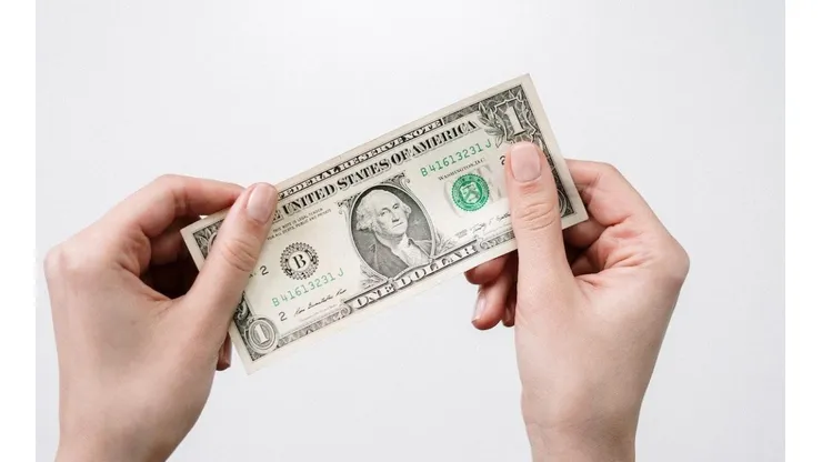 Conoce el extraño billete de 1 dólar que es furor entre los coleccionistas.