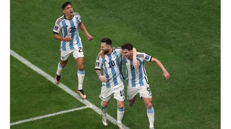 Ya está la indumentaria que Argentina utilizará ante Francia.