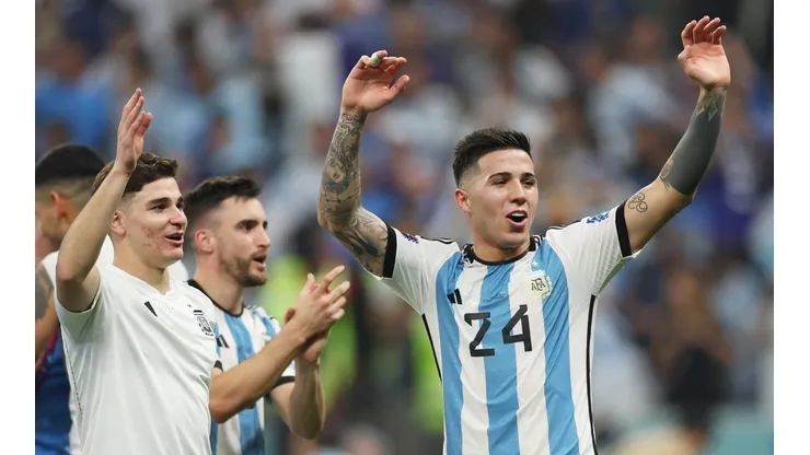 VIDEO | El gesto de Enzo Fernández en pleno festejo que enloqueció a los hinchas de River