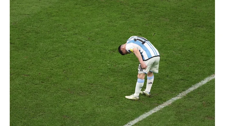 ¿Hay lesión? Revelan el estado físico de Messi tras su molestia en el duelo ante Croacia