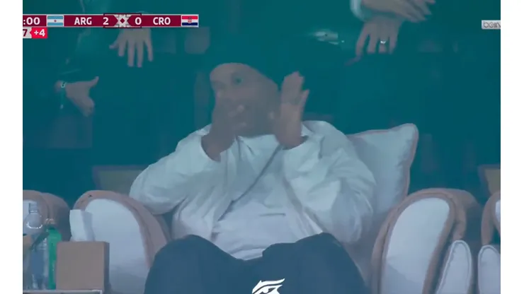 VIDEO | La inesperada reacción de Ronaldinho en el gol de Julián Álvarez