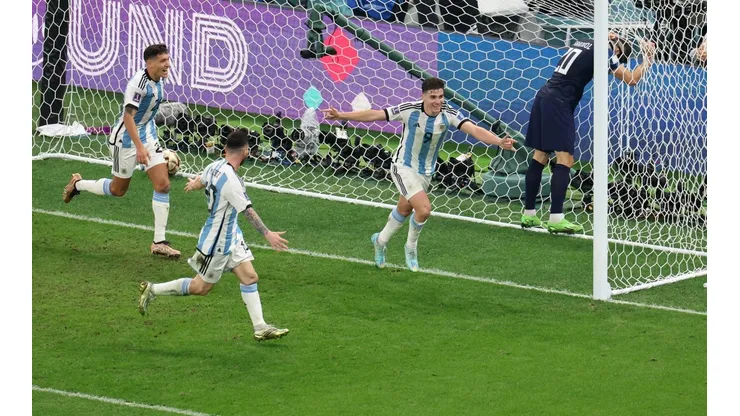 VIDEO | De guapo, Julián Álvarez puso el segundo ante Croacia