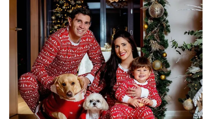 La familia del Dibu Martínez.