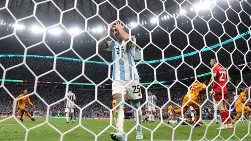 ¿Y la moral? El gesto de Van Dijk a Lisandro que no se vio tras el segundo gol de Países Bajos