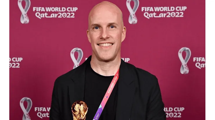 Conmoción en Qatar: murió un periodista tras desvanecerse en el partido de Argentina
