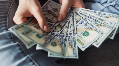 Los coleccionistas de billetes suelen pagar grandes cantidades de dinero a cambio de un billete especial.