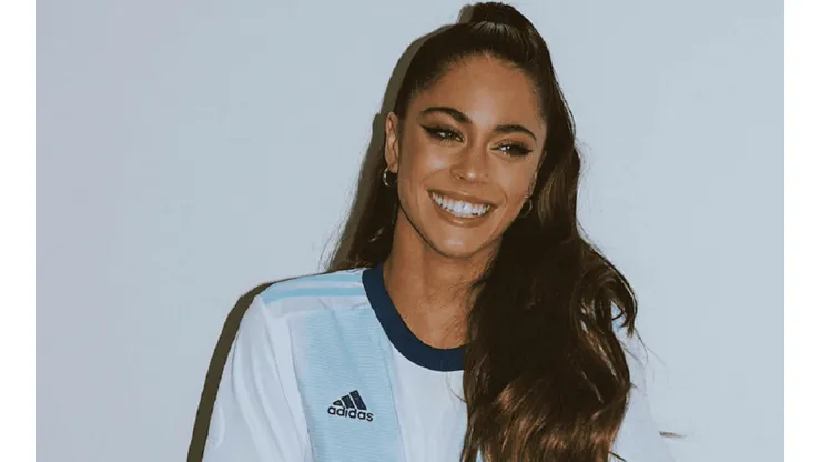 Tini Stoessel se fue de Qatar.