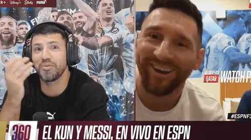 Messi hizo tentar al Papu Gómez con la pregunta que le hizo al Kun: "¿Tás haciendo fierro?"