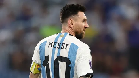 Van Gaal calentó la previa con una particular crítica a Messi: "No participa mucho"