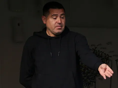 Un jugador resistido por los hinchas tiene ofertas para irse de Boca pero "Riquelme quiere esperar"