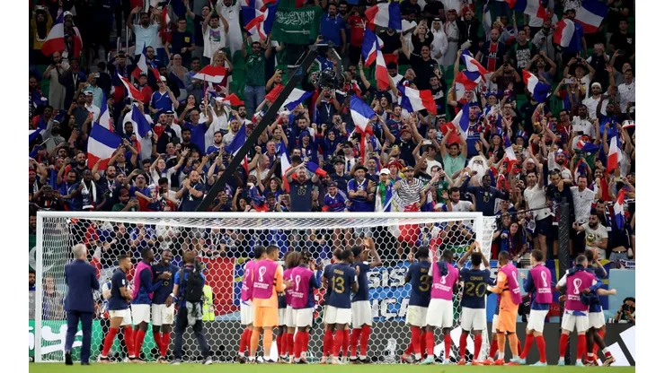 Acá también coparon: mientras Francia se imponía a Polonia, desde las tribunas se escuchó el hit argentino