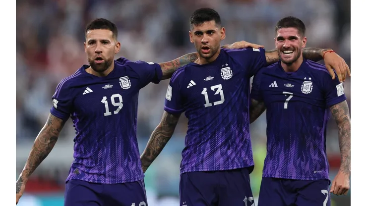 Conocé a los jugadores más altos que tiene la Selección Argentina en Qatar 2022.