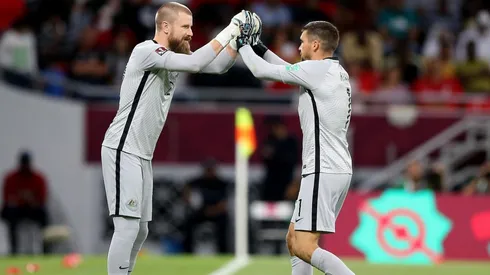 Australia y el "arquero bailarín" que ya amargó a un argentino.