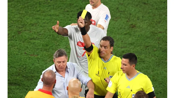 "Antipatria": por qué los hinchas argentinos hicieron tendencia a Rapallini en pleno Suiza-Serbia