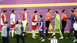 VIDEO | Inesperado: Así fue el saludo entre Messi y Lewandowski en la previa de Argentina-Polonia
