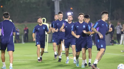 ¿Debuta ante Polonia? Scaloni probó un cambio que nadie esperaba durante el entrenamiento