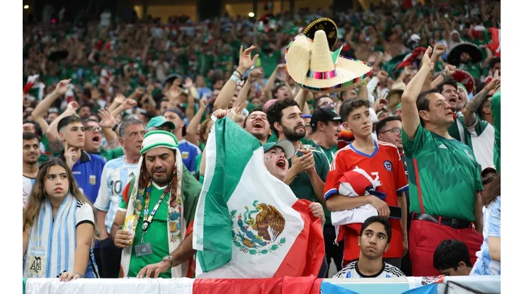 VIDEO | Pelea y piñas en plena tribuna entre hinchas de Argentina y México