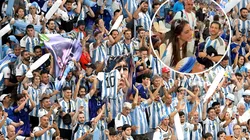 Sorprendió a todos: Tini Stoessel presente en Lusail para Argentina - México