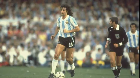 Sin pelos en la lengua, Kempes disparó con la Selección: "Mañana hace las valijas"