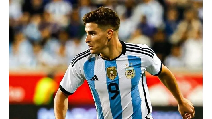 Julián Álvarez estará en Qatar 2022 junto a la Selección.