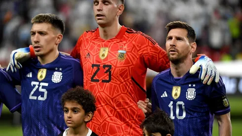 ¿La camiseta de la Selección Argentina tendrá un brazalete negro vs Arabia Saudita?