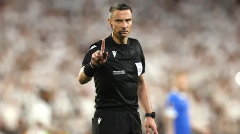 Tráfico de drogas y red de prostitución: el increíble pasado del árbitro del debut de Argentina