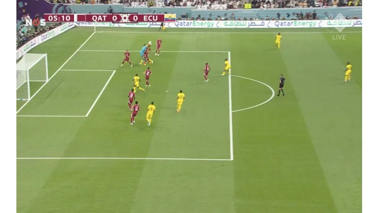 VIDEO | Con blooper incluido: el VAR anuló el primer gol de Qatar 2022 tras un papelón del arquero