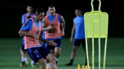 Dos jugadores que no formaron parte del entrenamiento.